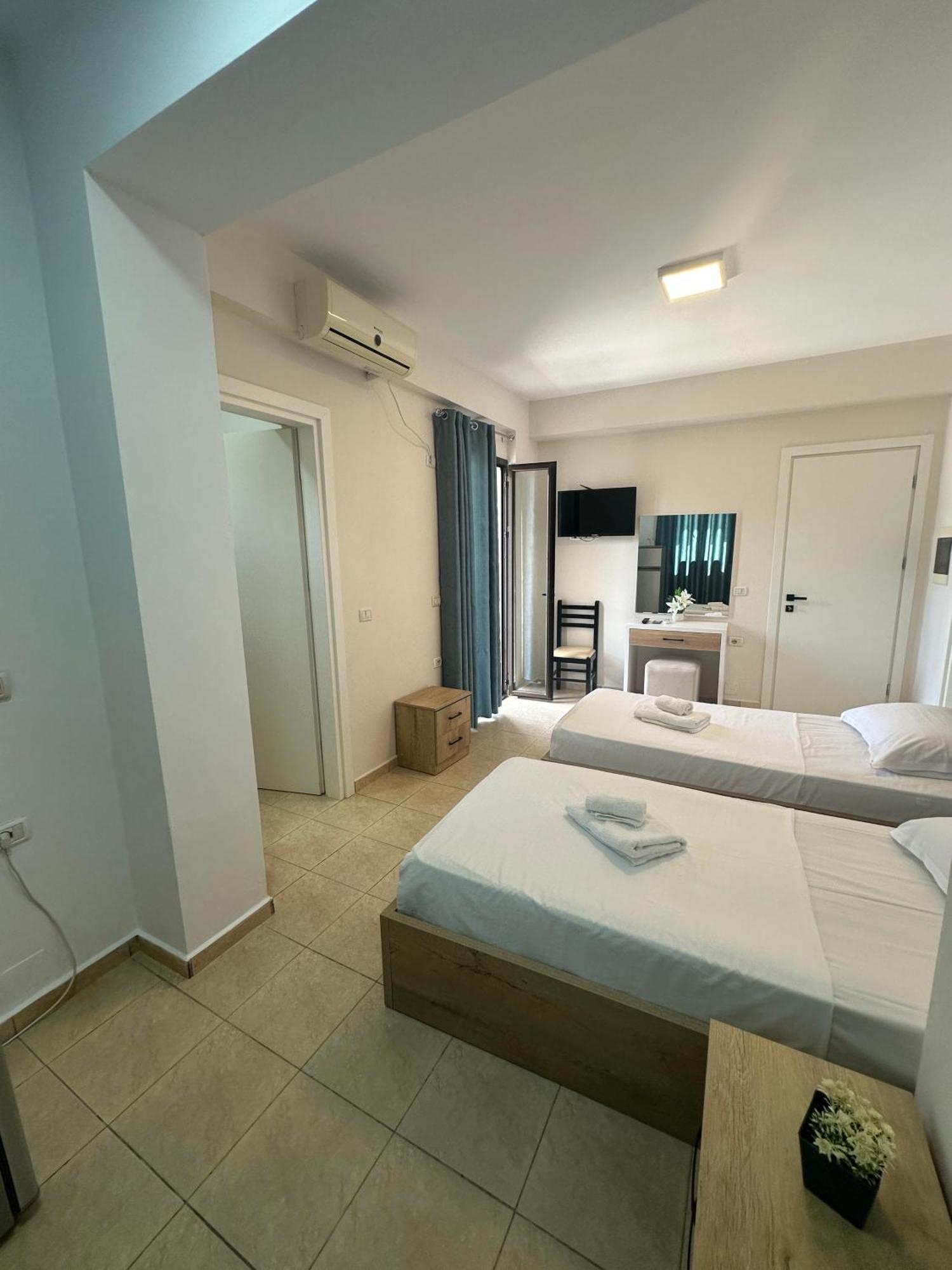 Twins Hotel Ksamil Exterior photo