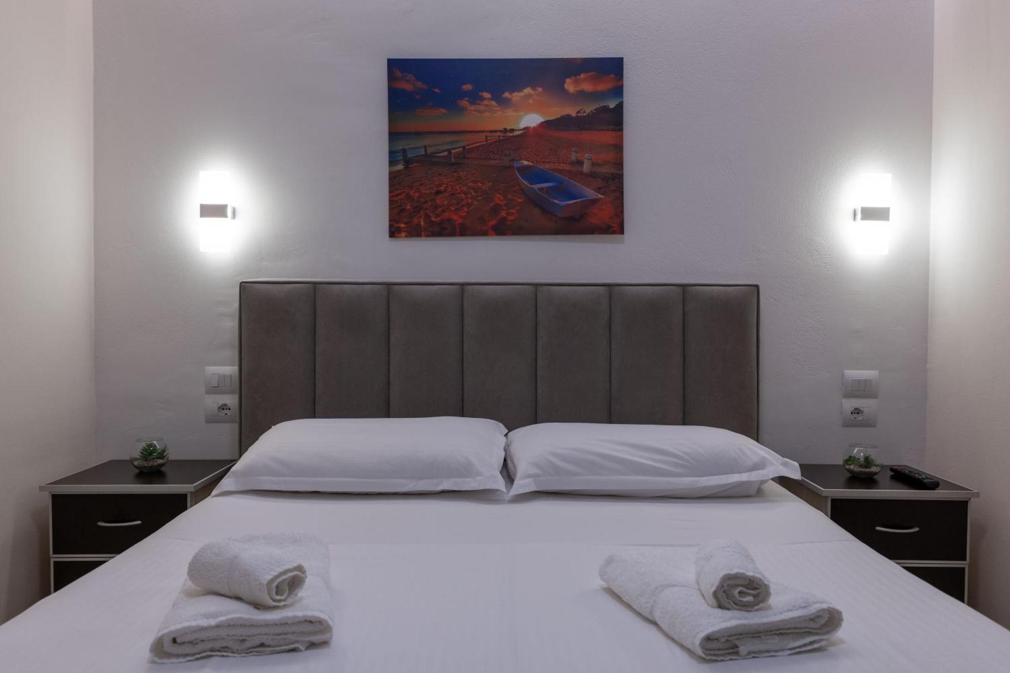 Twins Hotel Ksamil Exterior photo